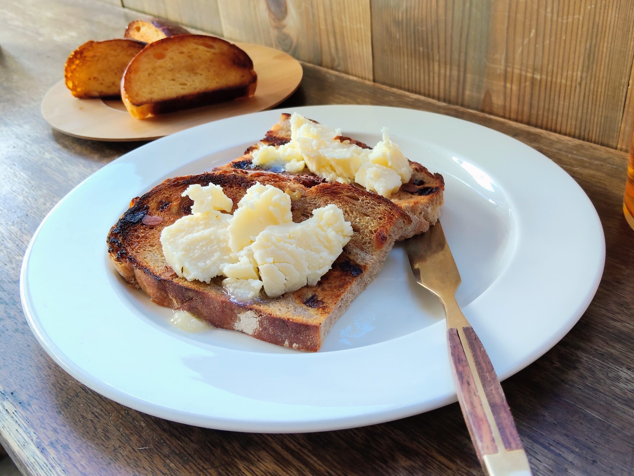 カンパーニュバタートースト