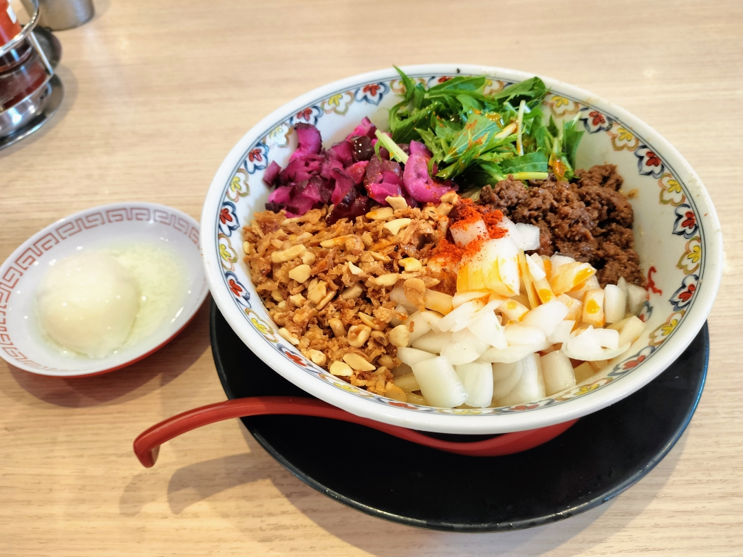 濃厚冷やし担々麺（温玉セット）